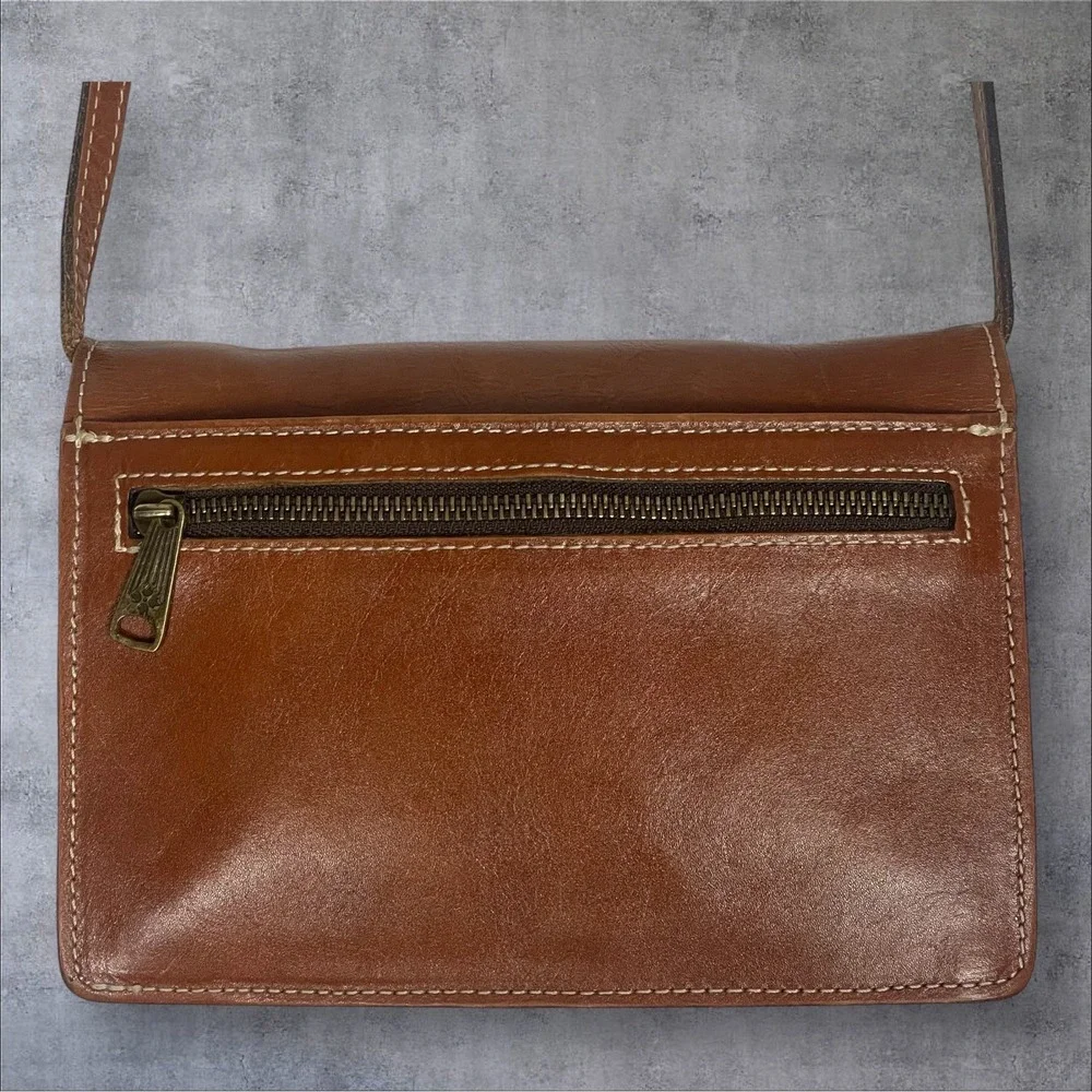 Patricia Nash Italian Leather Brown Crossbody Bag Vintage Push Lock Accordion‎